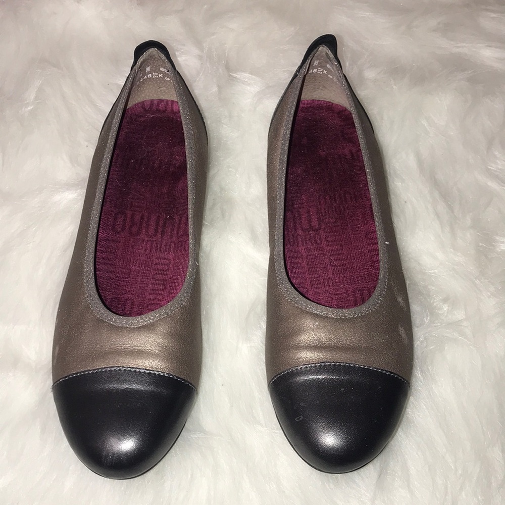 Munro Womens Flat